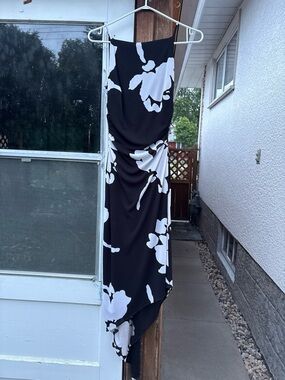 bebe Black and White Floral Midi Dress with Asymmetric Hem